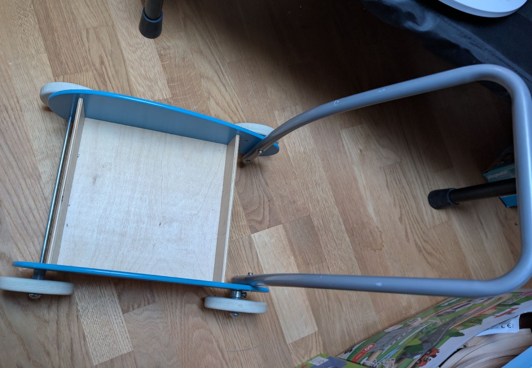 Ikea Giocattoli: Laufwagen von IKEA – Usato da Bern venduto da berneroberlaenderin