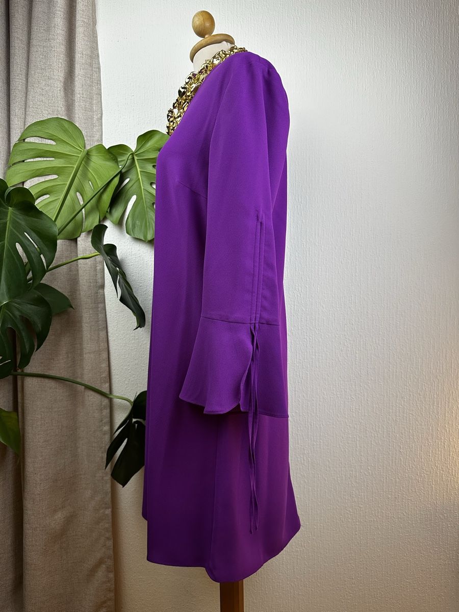 Hallhuber Vestiti: Robe Hallhuber violette taille 40 manches évasées neuve – Nuovo (secondo la descrizione) da Châtelaine venduto da Alexandra.jankowski 2