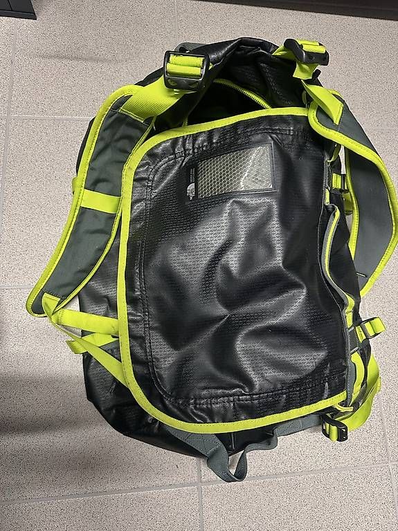 North Face Zaini: North Face Duffel Bag S – Usato da Triesenberg venduto da Anna_B1