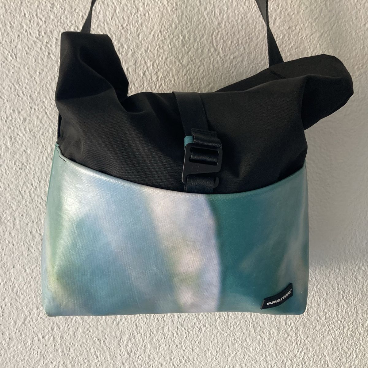 Freitag Borse: Freitag F640 Rollin Shoulder Bag – Nuovo (secondo la descrizione) da Basel venduto da rtsx