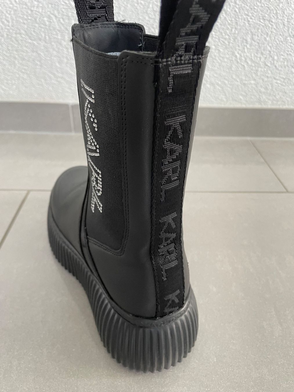 Karl Lagerfeld Scarpe da donna: Karl Lagerfeld Boots schwarz Grösse 37 – Usato da Arth venduto da Wenike93 2