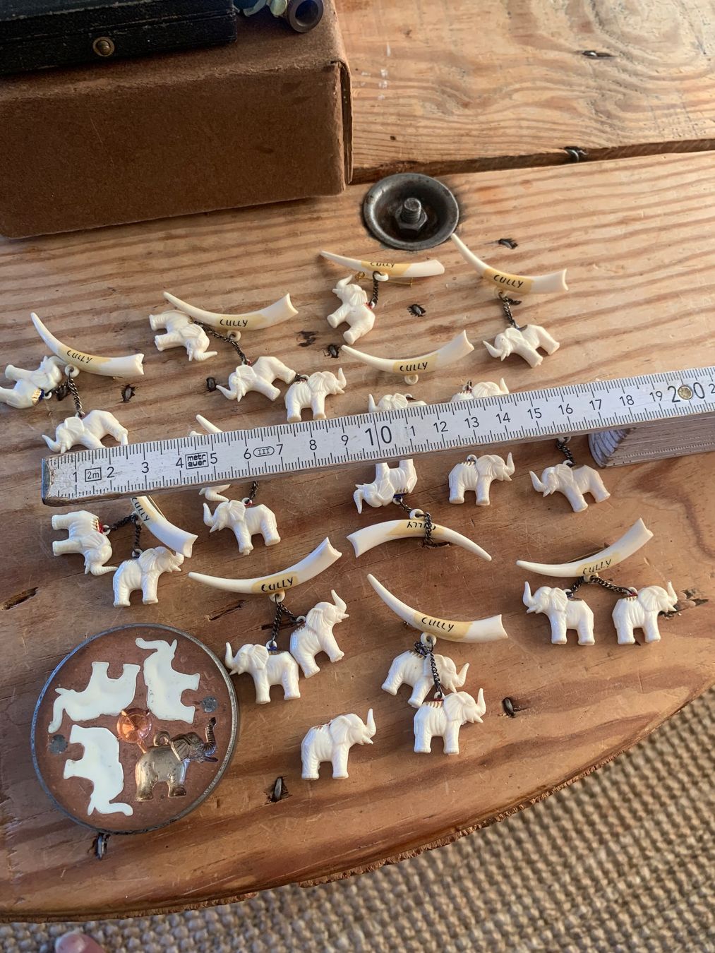 Sonstiger Schmuck: Alter Schmuck Kitsch – Gebraucht aus Bibern SO von wecafra