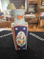Vase mit Blumen und Vogelmotiv guter Zustand