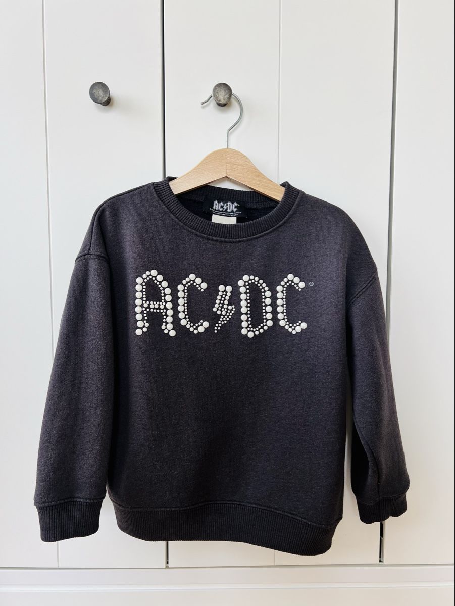 Zara Maglioni & Felpe: Zara, 116 ACDC, schwarz , Sweatshirt – Usato da Burgdorf venduto da rulan 1