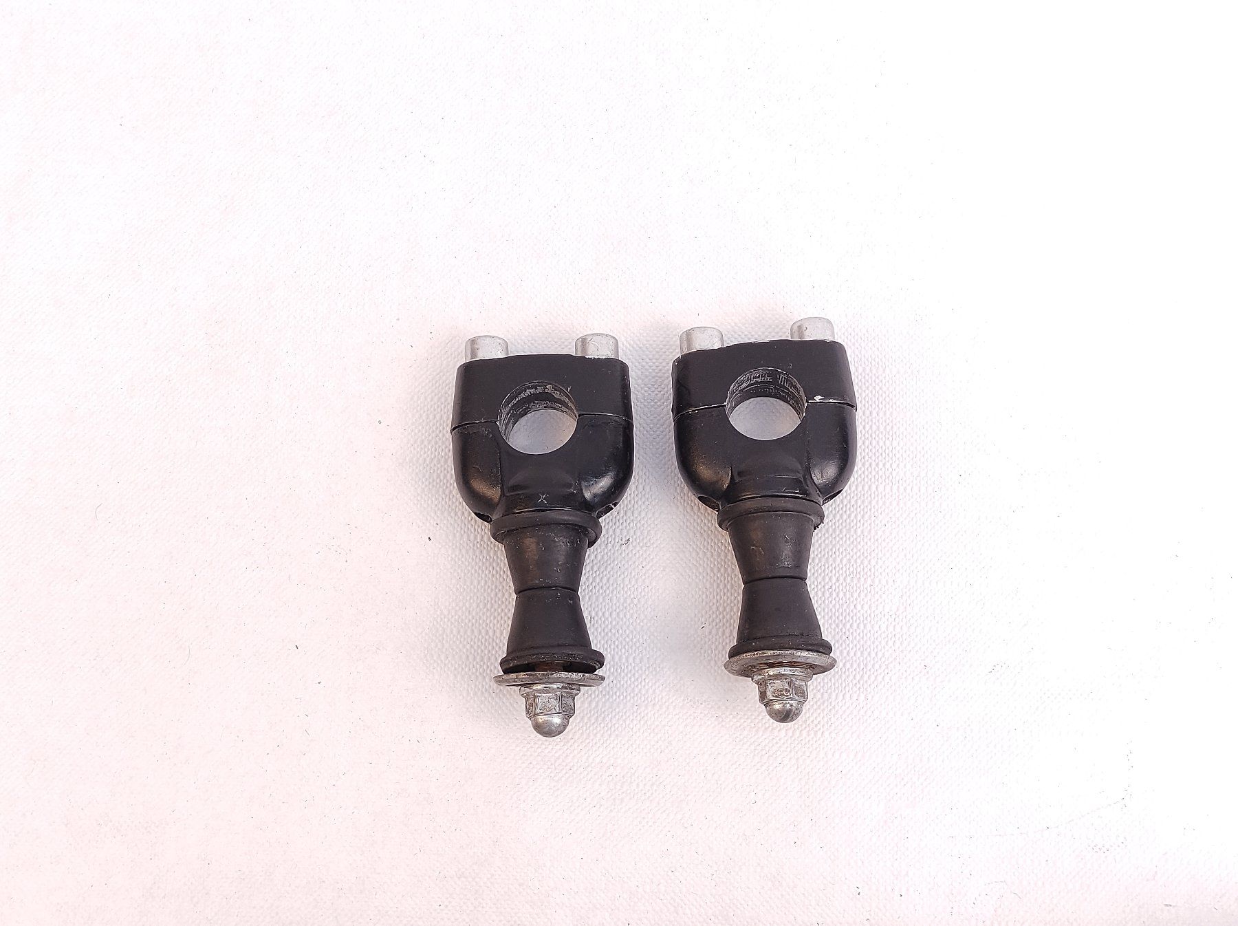 Honda Alle Motorradersatzteile: HONDA XL 250 K Lenkerhalter – Gebraucht aus Basadingen von Class-X_Parts