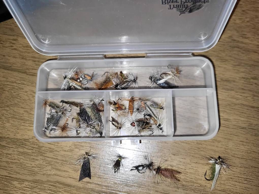 Köder: Fliegenfischen – Gebraucht aus Bolligen von Jsamsung 4