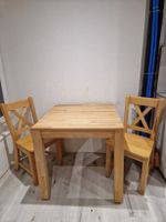 Massiv Buchenholztisch mit 2 Stühlen   80/120x80 cm