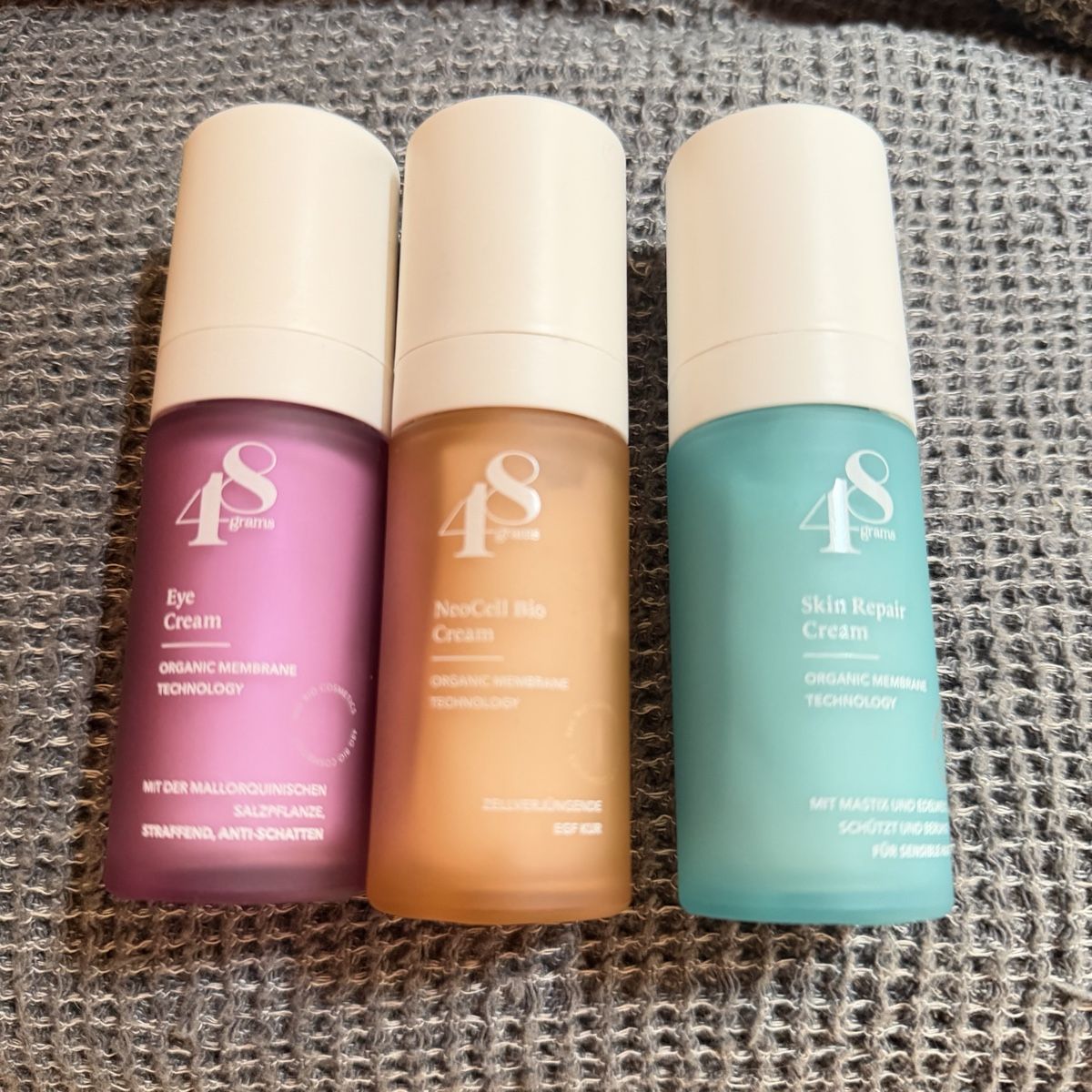 Kosmetik-& Massageliegen: Set von 48 grams – Gebraucht aus Donat von troja007
