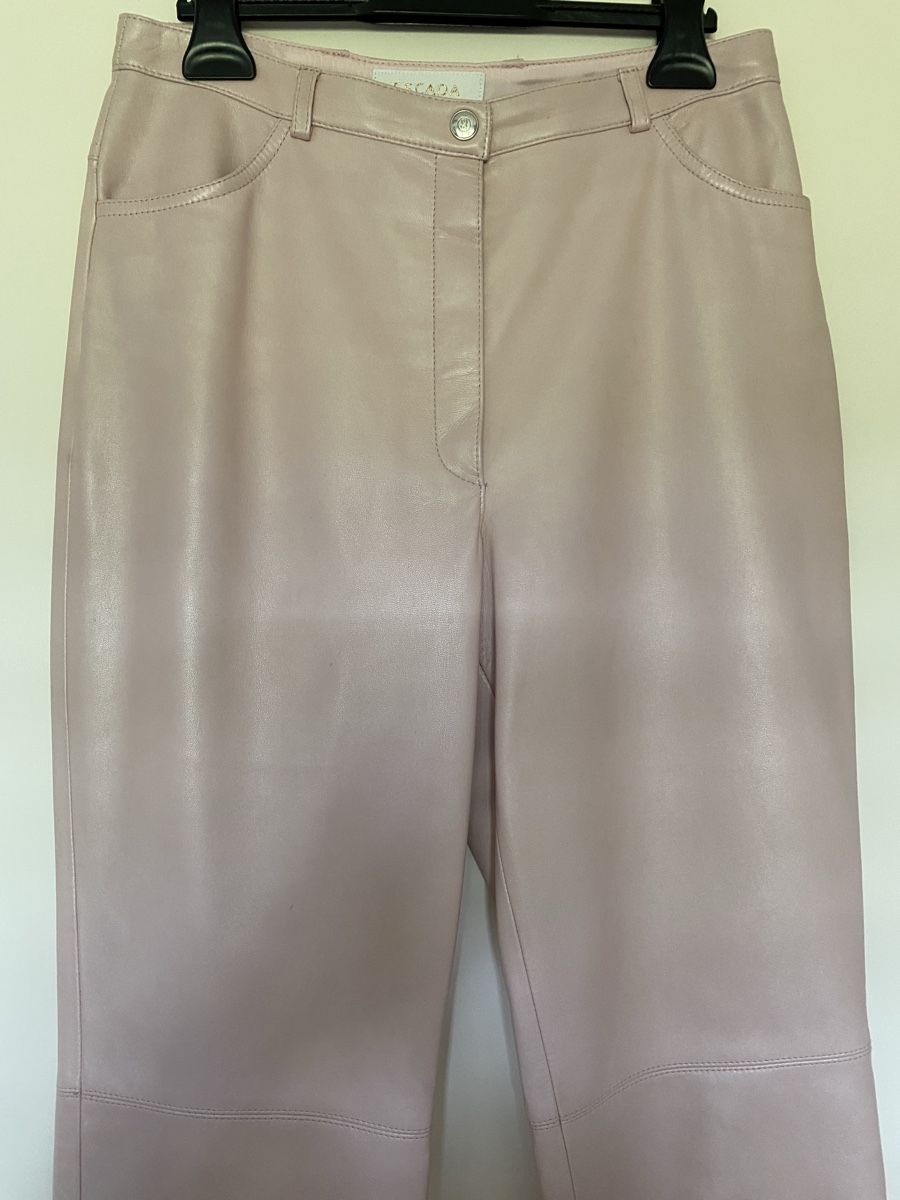 Escada Pantaloni: Escada Nappaleder Hose 38 – Usato da Gümligen venduto da zeusone1 1