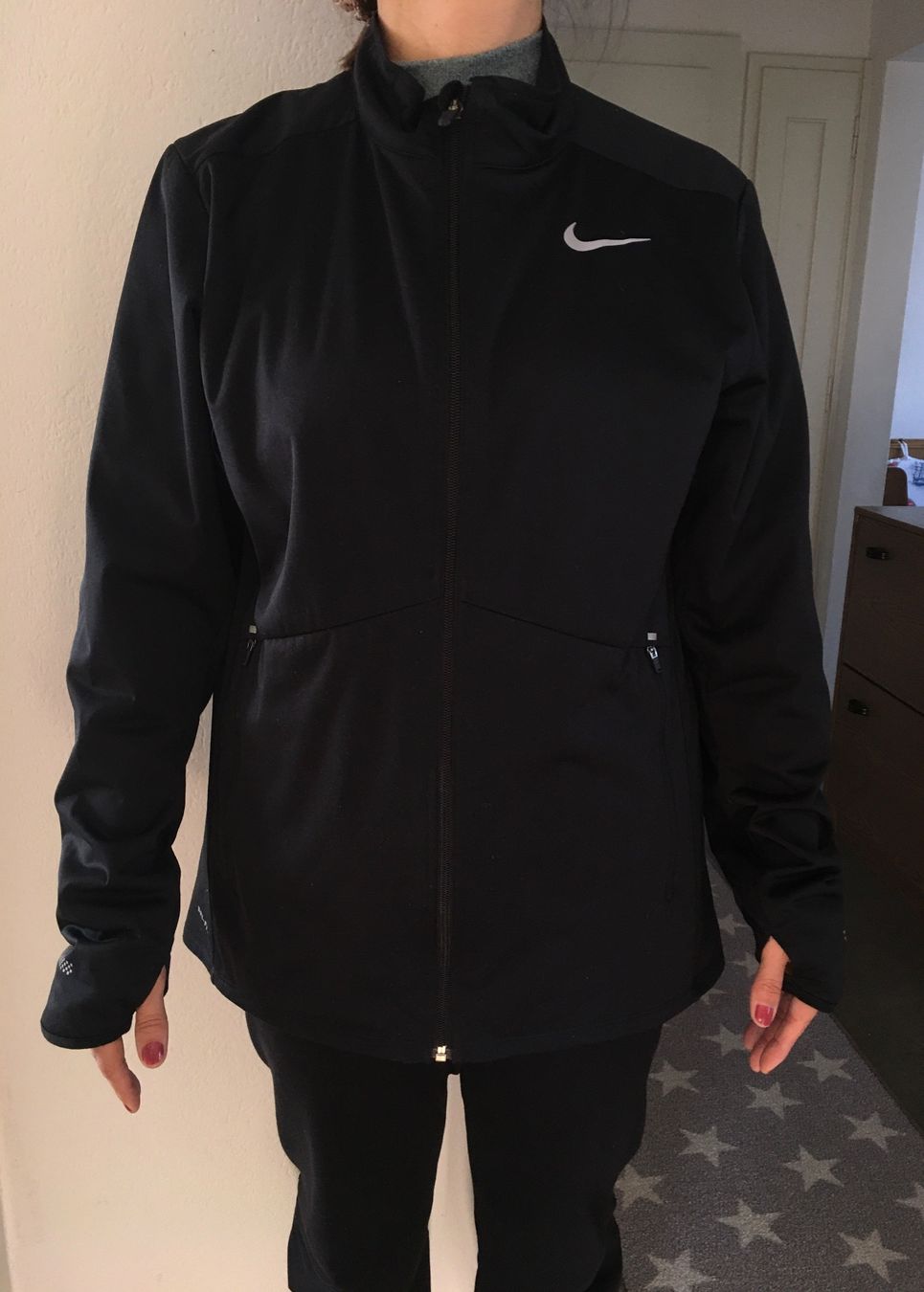 Nike Giacche: Schwarze Jacke Nike Gr L unisex – Usato da Grenchen venduto da Tirana 6