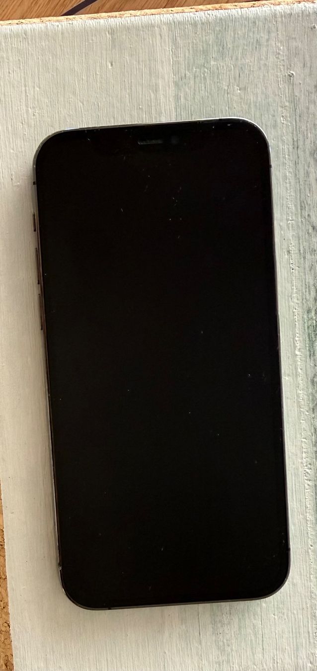 Apple Portables: iPhone 12 Pro Graphite 128GB guter Zustand – D'occasion à Zürich par ram9491 1