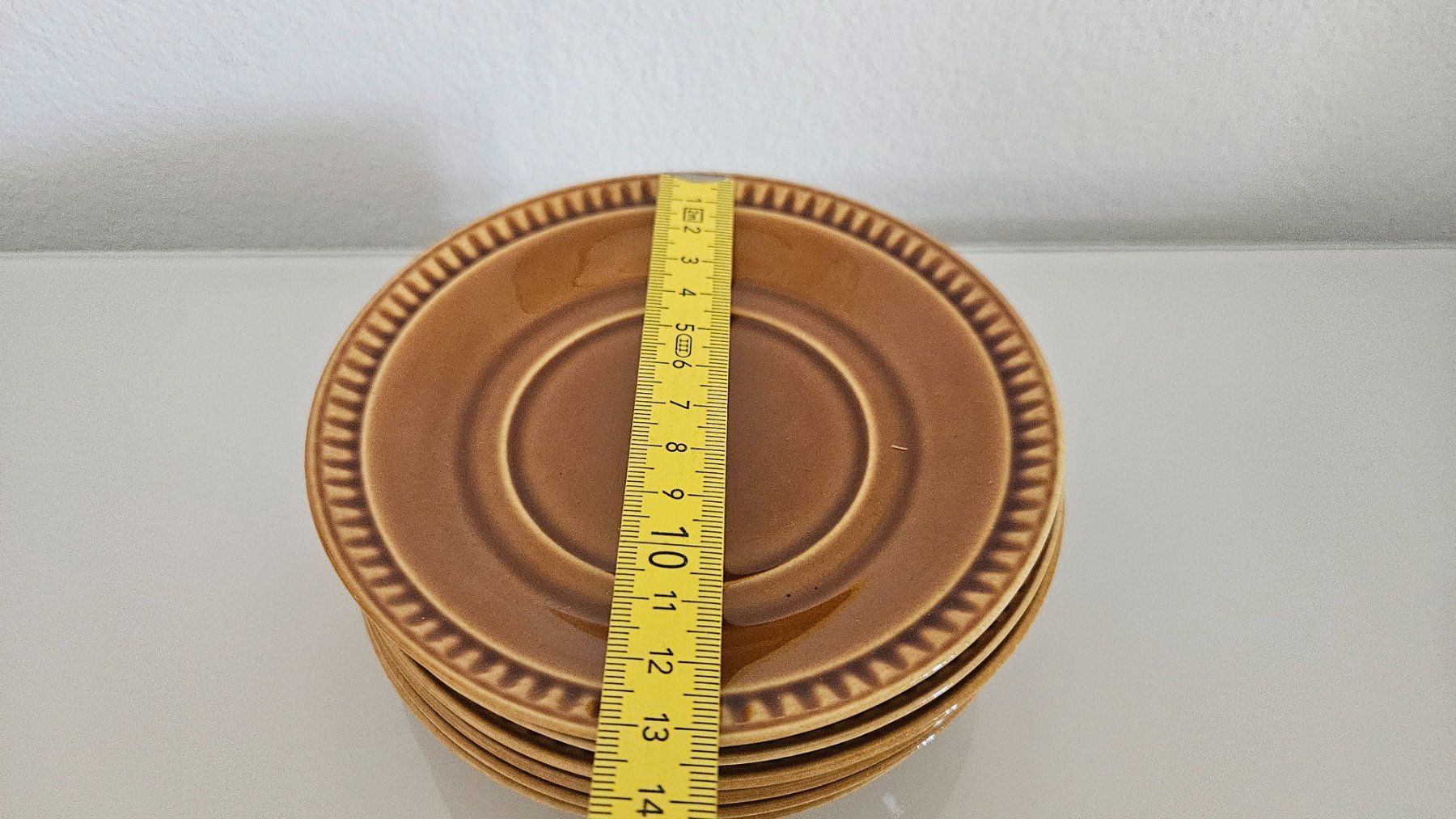 Piatti: 6 piattini marroni per tazza da tè – Usato da Melano venduto da H-Sara 1