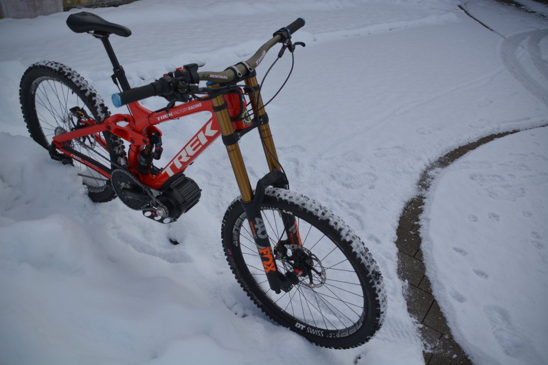 Trek Biciclette: 2019 Trek Session 9.9 Carbon E-Freeride 6000 Watt – Nuovo (secondo la descrizione) da Schönenberg venduto da ursmezzadri 4