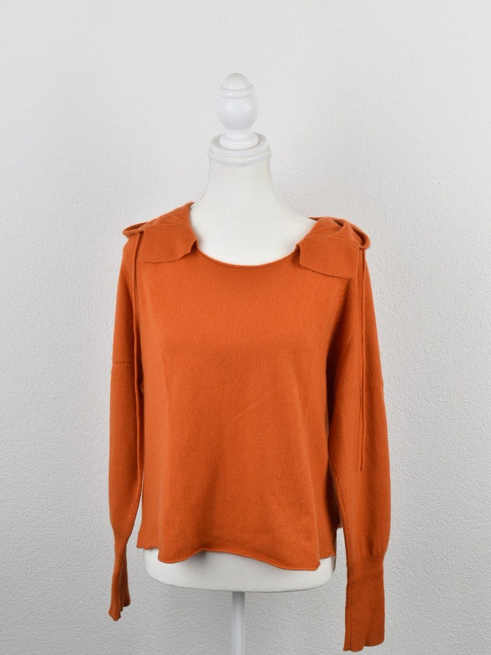 360Cashmere Pullover & Sweatshirts: 360Cashmere Kapuzenpullover, 100% Cashmere, orange – Neu (gemäss Beschreibung) aus Nürensdorf von 2ND_STORY 1
