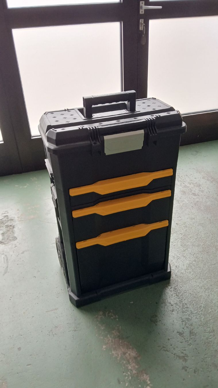 Stanley Valigie: Stanley Werkzeugkoffer – Usato da Schlatt TG venduto da sapeln