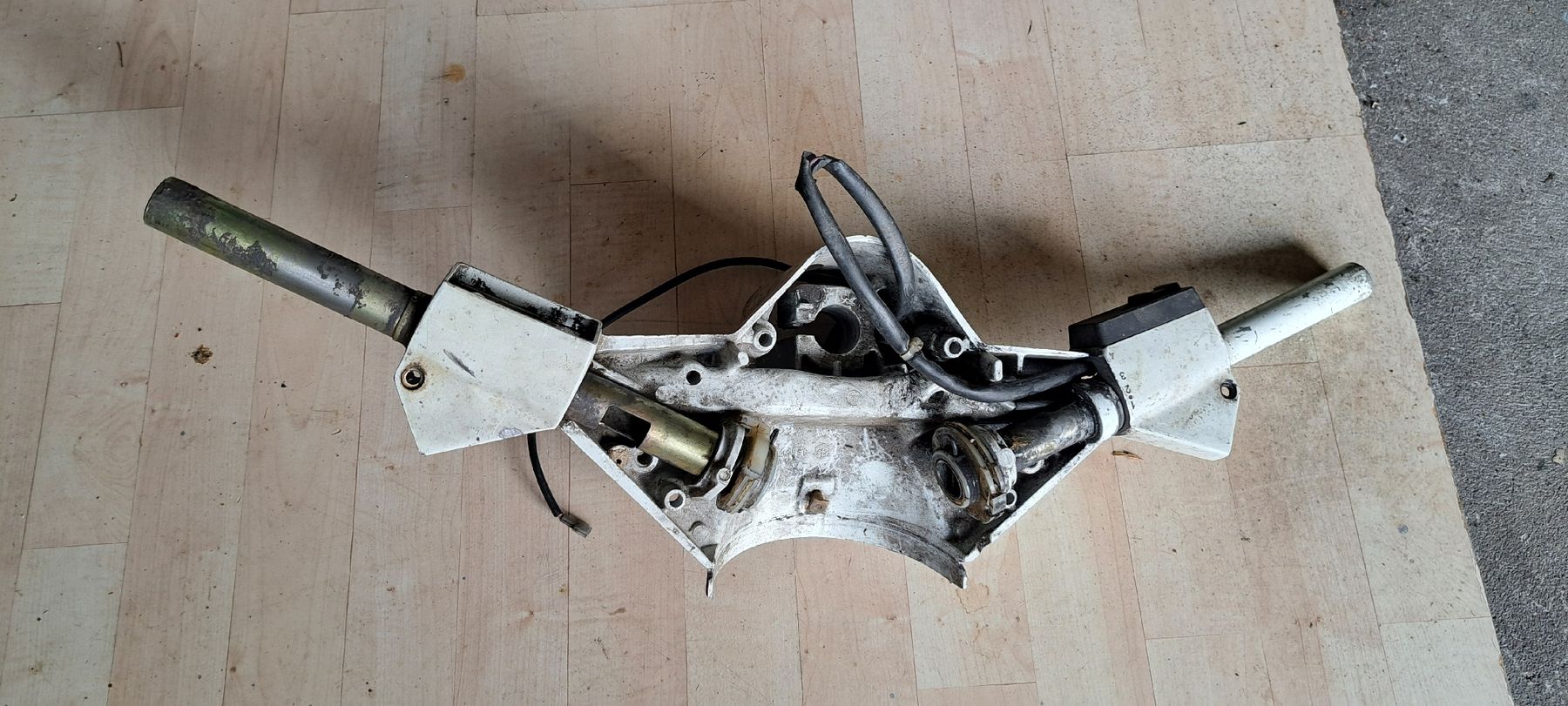 Vespa Tutti pezzi di ricambio per scooter: Vespa PK Lenker – Usato da Füllinsdorf venduto da Borgirosi