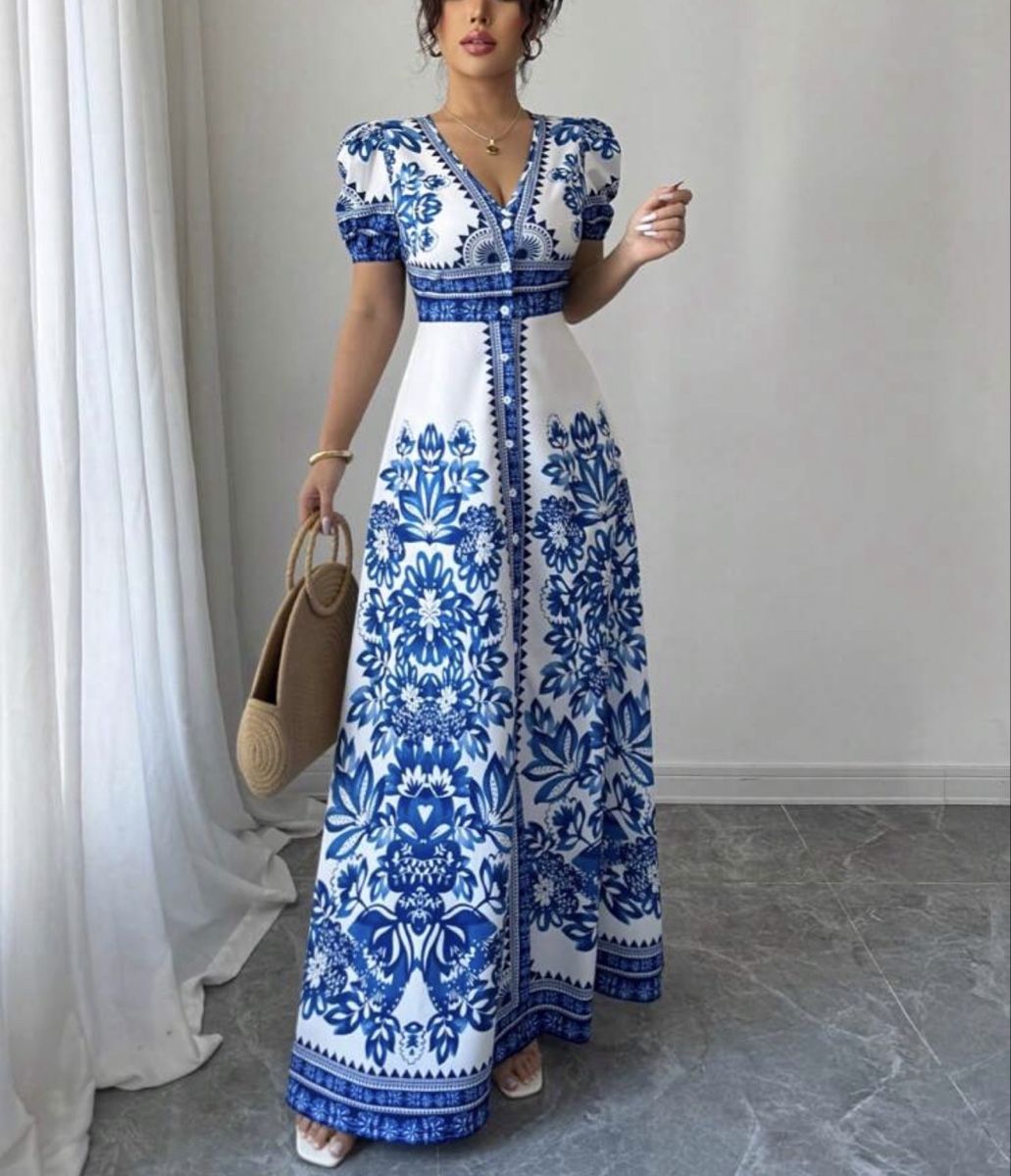 Kleider: Robe longue – Neu und originalverpackt aus Châtel-St-Denis von Montclair_Swiss 3