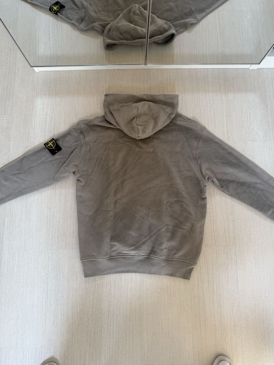 Stone Island Maglioni & Felpe: Sweat Stone Island à capuche gris  – Nuovo (secondo la descrizione) da Yverdon-les-Bains venduto da tan_z9n5 3