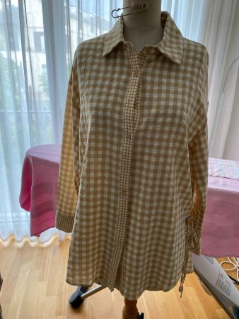 Bluse  beige  karriert  Gr. 39-40  Wilya   wie neu