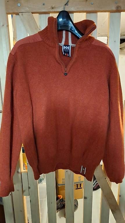 Maglioni & Felpe: Maglione caldo Helly Hansen – Usato da Losone venduto da jan_8svf