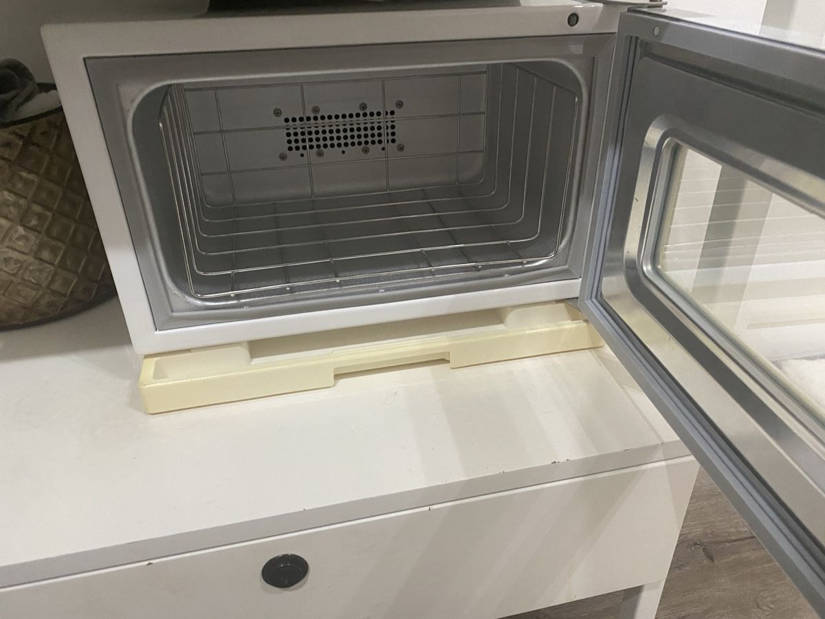 Heizgeräte: Handtucherhitzer Dobi – Gebraucht aus Zürich von R1908 1