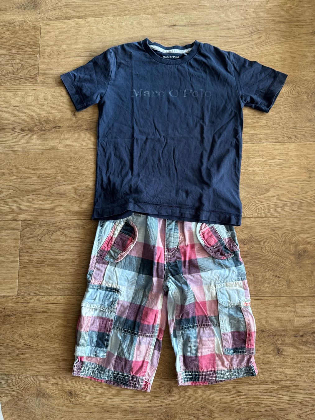 Lotti & Set di vestiti: Markenkleiderset Grösse 122-128 – Usato da Cham venduto da Rubt 1
