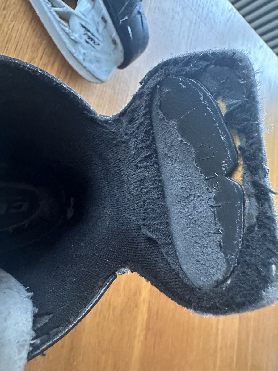 Ccm Pattini da ghiaccio: Ccm Eishockey Schlittschuhe – Usato da Gelterkinden venduto da Aischas 4