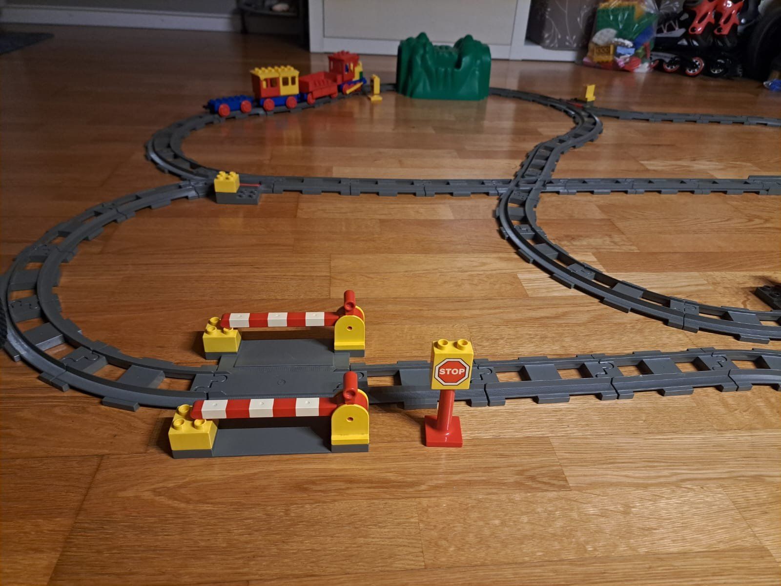 Lego Baukästen: Lego Duplo Eisenbahn Set mit Schienen – Gebraucht aus Münsingen von gro_zt8l 3