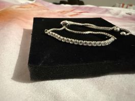 Bracelet tennis avec zircons argenté ajustable 