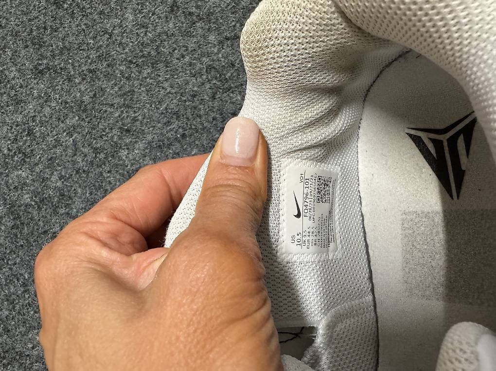 Chaussures hommes: Nike: Ja morant 1's black and white – D'occasion à Thalwil par jul_2vgk 1