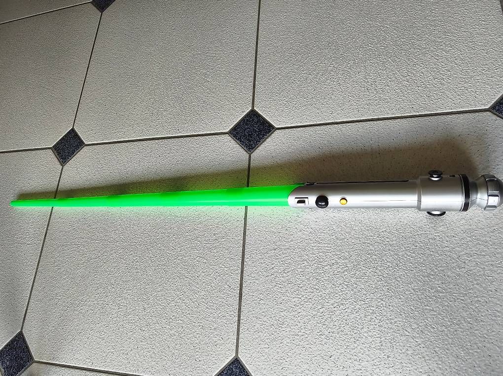 Star Wars Giocattoli: Lot de trois sabres laser Star Wars – Usato da Martigny venduto da Manu144 1