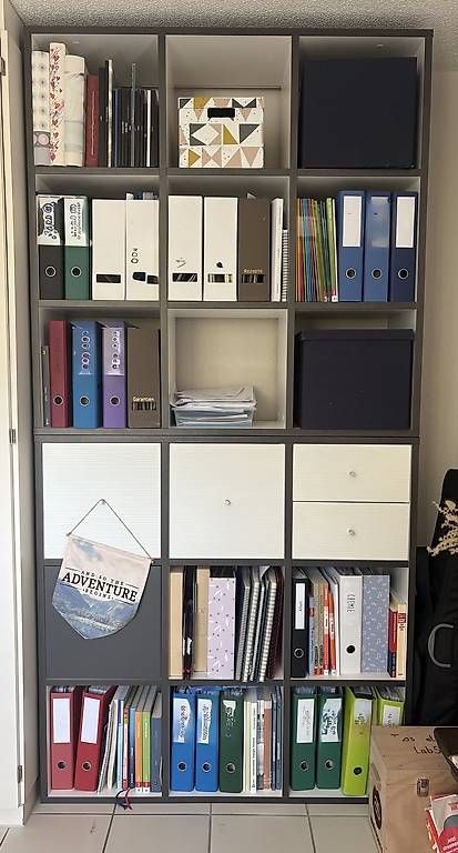 Scaffali: Zwei Büchergestelle – Usato da Hinterkappelen venduto da LeLehmann