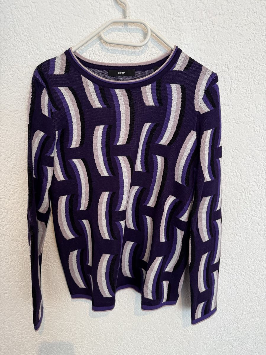 Bonita Maglioni & Felpe: BONITA Pullover violett rosa gemustert Gr. S – Usato da Fislisbach venduto da KolibriSecondhand