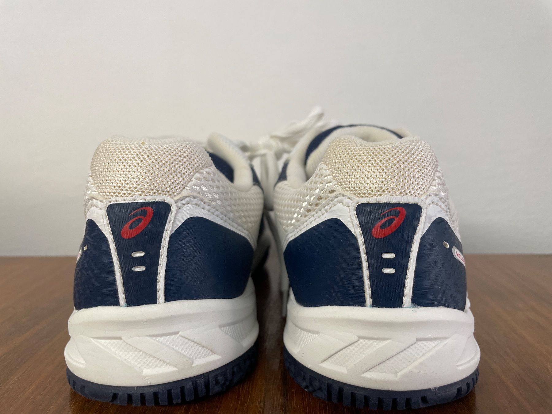 Asics Scarpe da uomo: ASICS Sportschuhe Gr. 39 – Usato da Frasnacht venduto da GracyStore 2