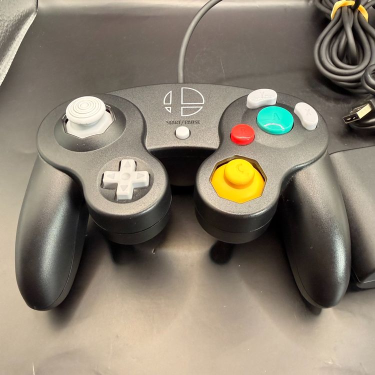 Original GameCube Controller Schwarz + GameCube Adapter (Gebraucht) in ...
