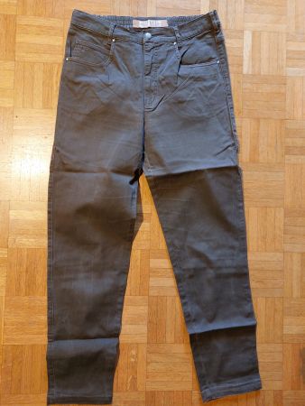 Jeans / Hose, braun, Grösse 20