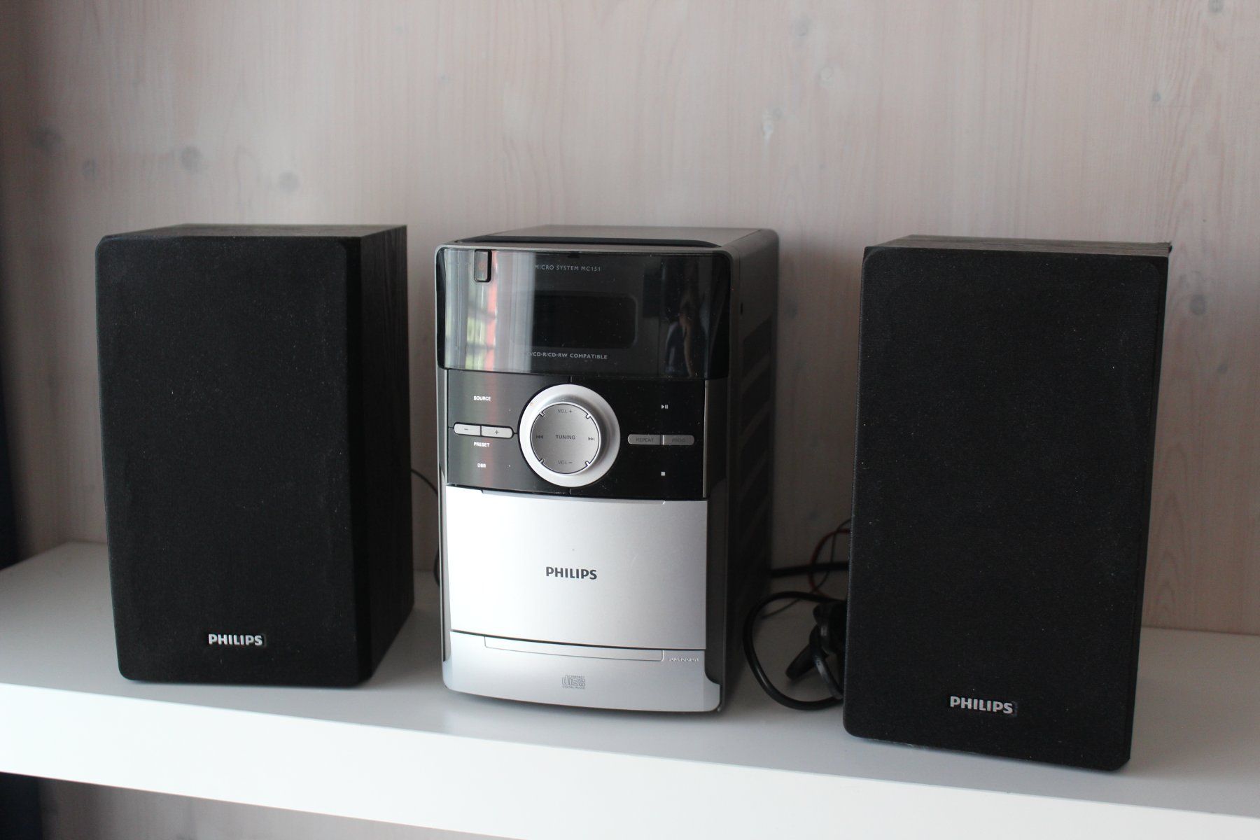 Philips Systèmes audio & multimédias: Philips MC151 Micro System Soundsystem / CD / Kassette – D'occasion à Ebertswil par Ricogoeritz