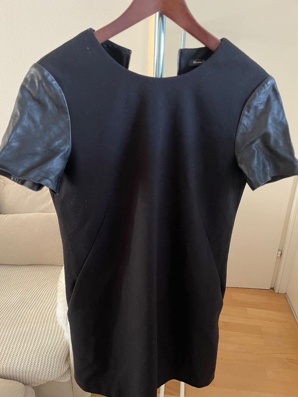 Massimo Dutti Vestiti: Massimo Dutti Kleid, schwarz, Gr. 38, – Usato da Zürich venduto da Jocki02 7