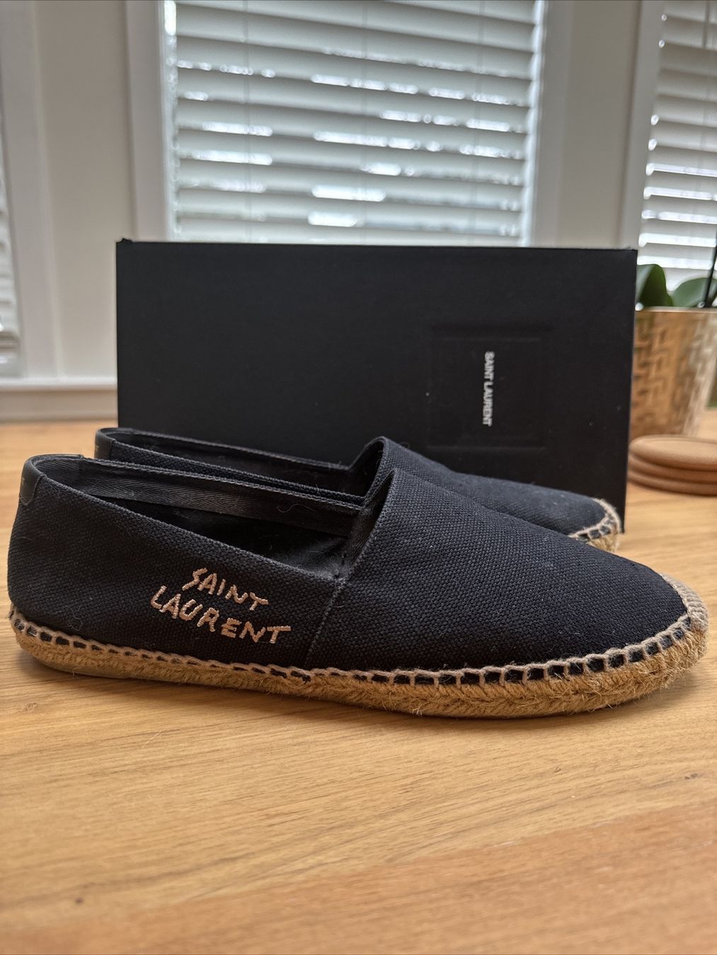 Saint Laurent Herrenschuhe: SAINT LAURENT EMBROIDERED ESPADRILLES IN CANVAS 43 Espadrill – Gebraucht aus Weiningen ZH von Huessi2005 1