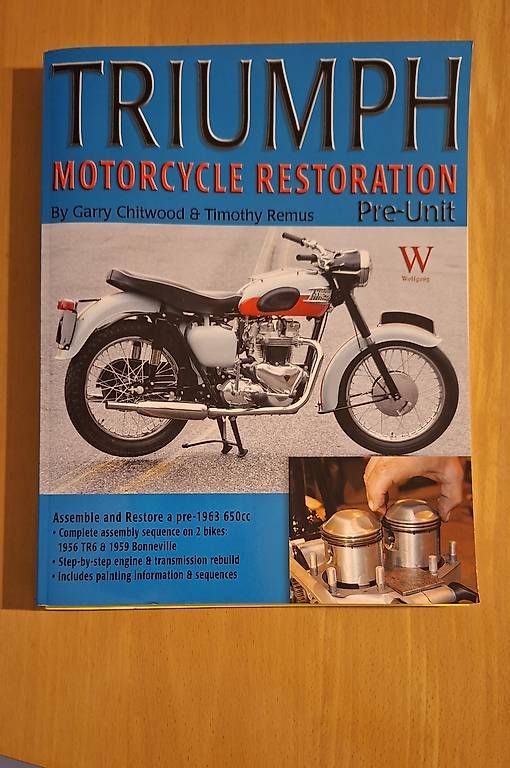 Libri: Triumph Oldtimer Reparatur Anleitungen – Usato da Bürglen UR venduto da Farosan 1