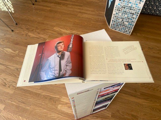 Schallplatten: Johnny Hallyday Singles Collection 1960-2006 – Gebraucht aus Magglingen/Macolin von Siloli1967 4