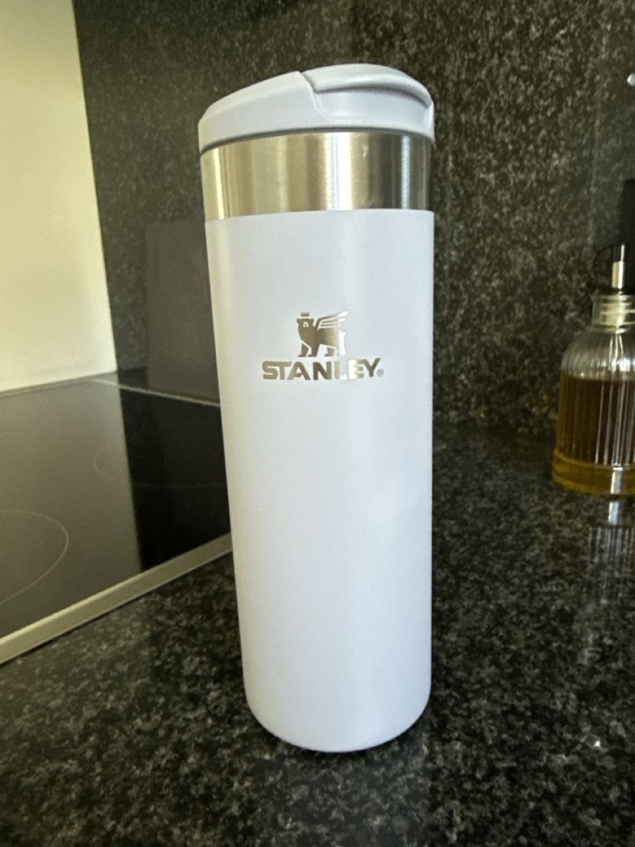 Stanley Borracce & Thermos: Stanley CNN Aerolight Thermobecher – Nuovo (secondo la descrizione) da Olten venduto da leoniee290118