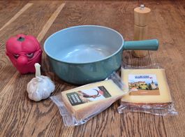 Fondue-Caquelon grün Gusseisen 23 cm DM