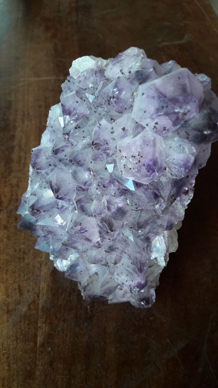 Minéraux & Lithothérapie: Amethyst – Neuf (Voir description) à Flawil par Uncristalized