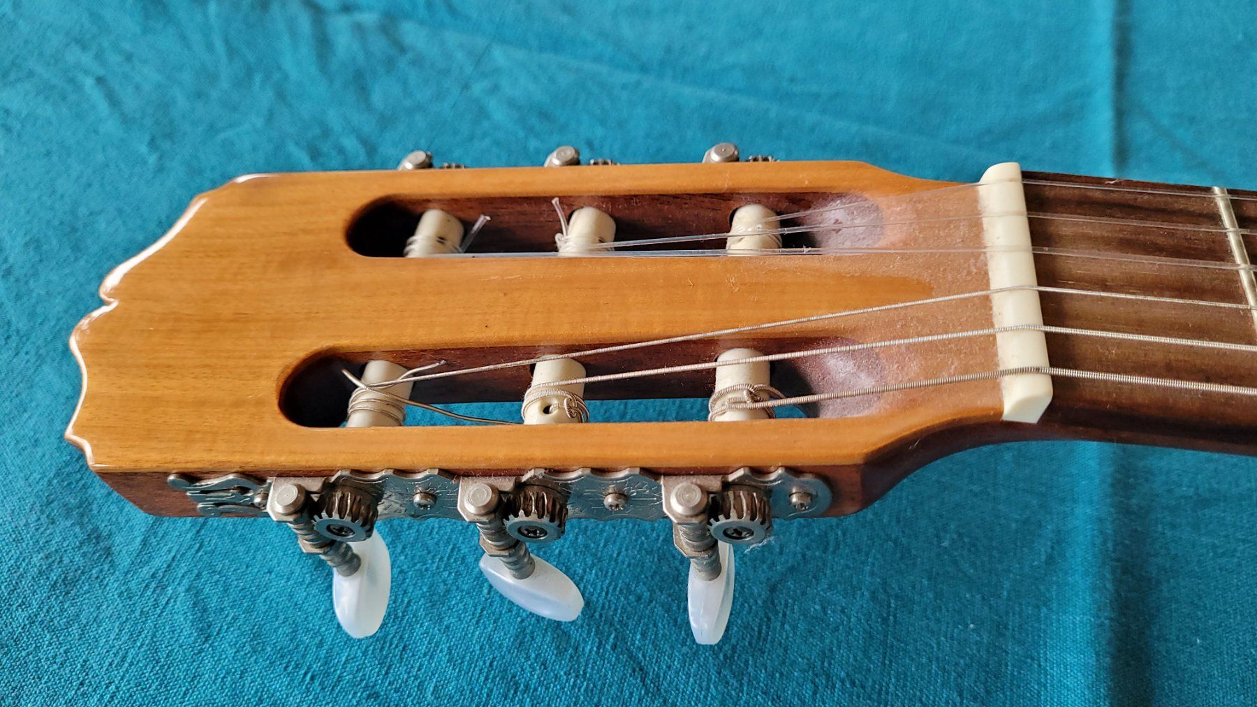 Instruments de musique: Gitarre ESPALA – D'occasion à frenkendorf par elle17 2