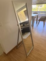 Standspiegel silberfarben Rahmen 