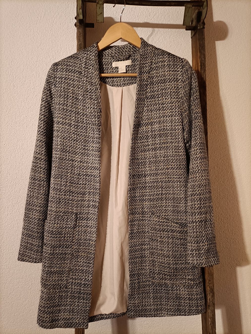 H&M Giacche: H&M Damen Blazer, Gr. 34 – Nuovo (secondo la descrizione) da St. Gallen venduto da jan_ccx7