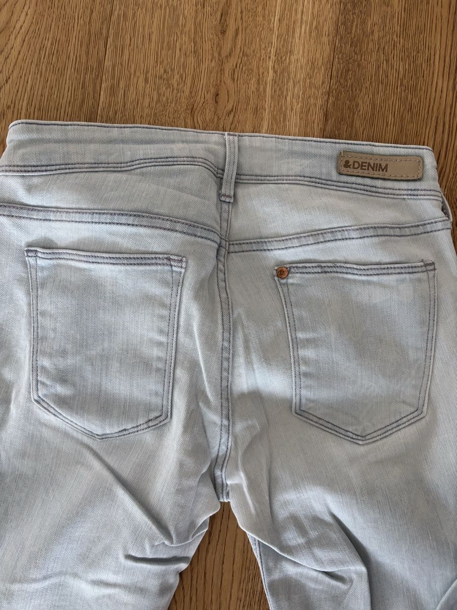 H&M Jeans: Jeans H&M – Gebraucht aus Buttisholz von Melsan 3