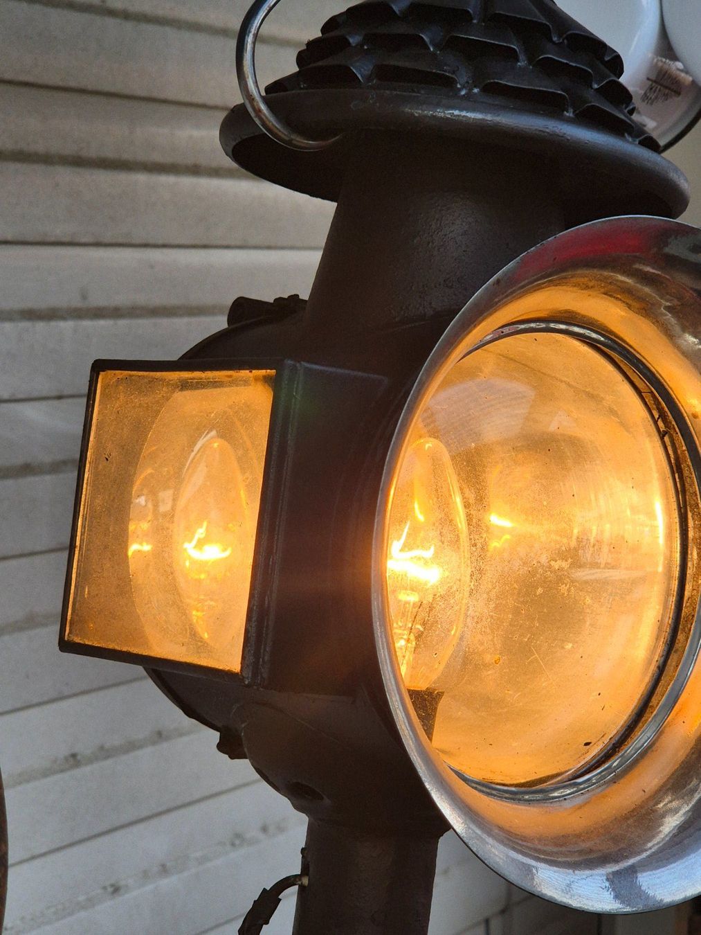Lampade: Alte Lampe funktioniert – Usato da Fraubrunnen venduto da schlafenKuh 2