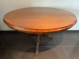 Antiker ovaler Biedermeier Ess- oder Salontisch